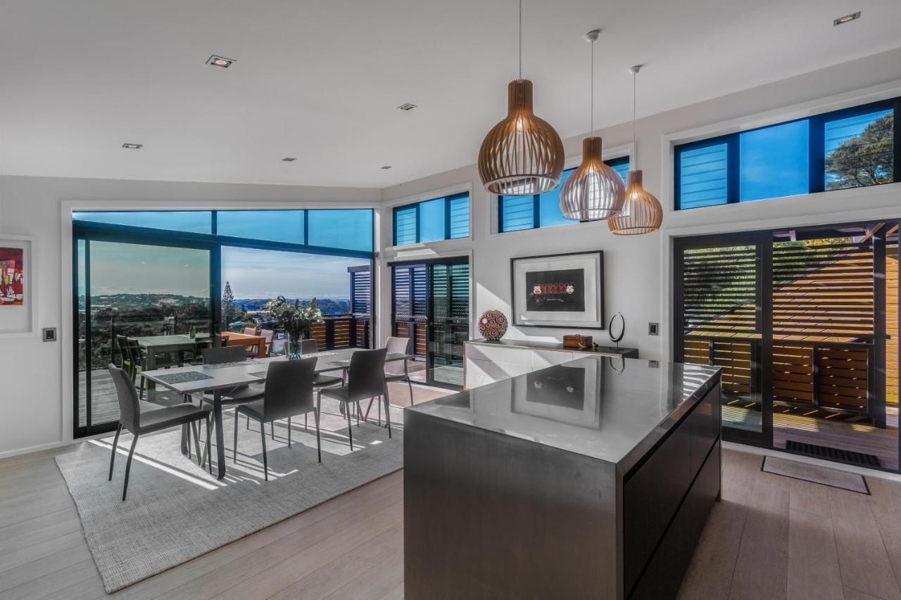 הוילה Oneroa Taonga With Sea Views By Waiheke Unlimited מראה חיצוני תמונה